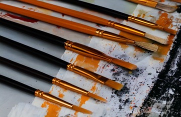 БОЛЬШОЙ НАБОР ХУДОЖЕСТВЕННЫХ КИСТЕЙ ДЛЯ ЖИВОПИСИ