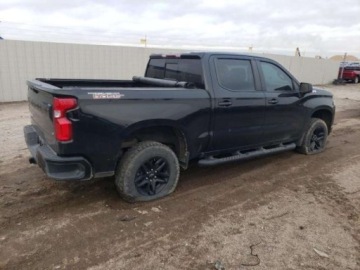 Chevrolet Silverado II 2020 Chevrolet Silverado 2020, 6.2L, 4x4, K1500 LT TRAIL BOSS, po gradobiciu 6.2, zdjęcie 3