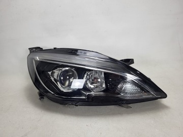 PEUGEOT 308 T9 II 2 LIFT Lampa przód prawa