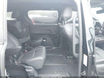 Toyota Sienna III 2022 Toyota Sienna 2022r., XSE, od ubezpieczalni 2.5 Benzyna 190KM, zdjęcie 9