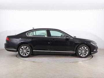 Volkswagen Passat B8 Limousine 1.8 TSI BlueMotion Technology 180KM 2017 VW Passat 1.8 TSI, Salon Polska, Serwis ASO, zdjęcie 5