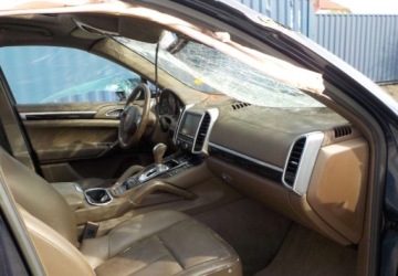 Porsche Cayenne II 2011 Porsche Cayenne Okazja 3.0 Hybryda 333KM, zdjęcie 15