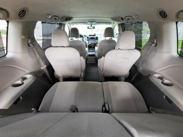 Toyota Sienna III 3.5 V6 266KM 2011 TOYOTA SIENNA 3.5 V6 266KM, Automat, 1 właściciel od 12 lat,7 Miejsc, zdjęcie 27