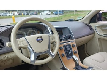 Volvo XC60 I SUV 2.0 D3 163KM 2013 VOLVO XC60 D4, Automat, Jasne wnętrze z drewnem, zdjęcie 9