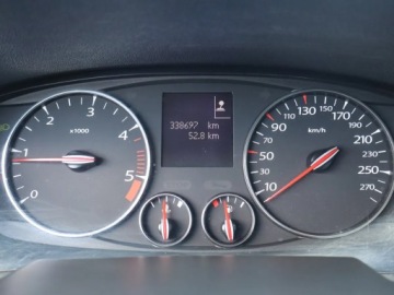 Renault Laguna III Hatchback 2.0 dCi 150KM 2010 Renault Laguna 2.0 dCi, Navi, Xenon, Klima, zdjęcie 10