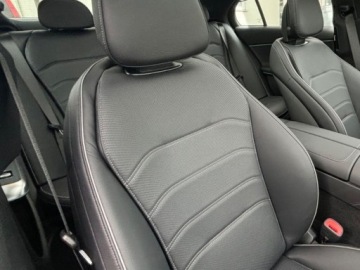 Mercedes Klasa E W214 Sedan 2.0 220d 197KM 2025 E Klasa 220 d 4-Matic AMG 2.0 (197KM) 2025, zdjęcie 4