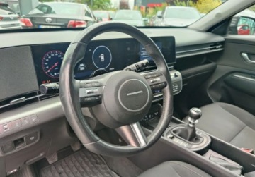 Hyundai Kona II Crossover 1.6 T-GDI 198KM 2023 Hyundai Kona 2023 1.6T-GDI 198KM 6MT Executive 72.322km Salon Polska 1wl B, zdjęcie 11