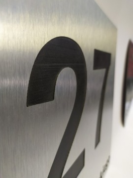 Серебряная алюминиевая адресная тарелка для дома 30x30