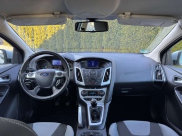 Ford Focus III Kombi 1.0 EcoBoost 100KM 2012 Ford Focus 1.0 Benz Zadbany Nowy rozrzad Benzyna 100KM, zdjęcie 12