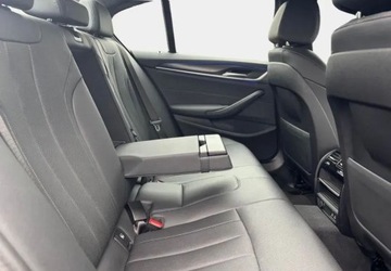 BMW Seria 5 G30-G31 Limuzyna Facelifting 2.0 520d 190KM 2022 BMW Seria 5 2.0 Diesel 190KM, zdjęcie 25