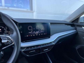 Skoda Octavia IV Kombi Plug-in 1.4 TSI iV Plug-In Hybrid 204KM 2024 Skoda Octavia 1.4 TSI Plug-In Hybrid Style DSG Pakiet SelectionSalon Polsk, zdjęcie 10