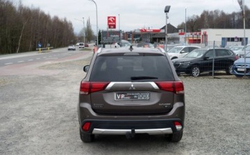 Mitsubishi Outlander III 2017 Mitsubishi Outlander 2.2DI-D 150KM 4WD 4x4 7osobowy Xenony Nawigacja Grzan, zdjęcie 5