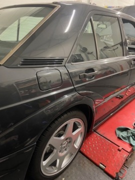 Mercedes 190 1990 MERCEDES-BENZ 190E Replika EVO 2 310KM i 400nm, zdjęcie 1