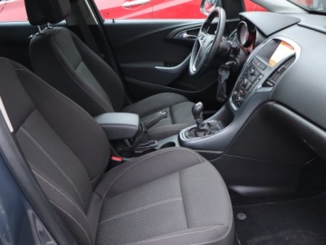 Opel Astra J Sports Tourer Facelifting 1.4 Turbo ECOTEC 140KM 2014 Opel Astra 1.4 T, Navi, Klima, Tempomat, zdjęcie 8