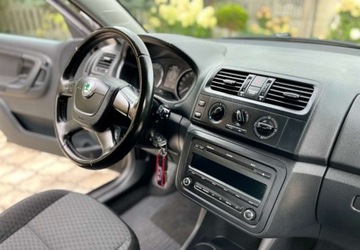 Skoda Fabia II Hatchback Facelifting 1.2 TDI CR DPF 75KM 2011 Skoda Fabia 1.2 turbo diesel 1 wlasciciel 100 serwisowany 1.2 75KM, zdjęcie 23