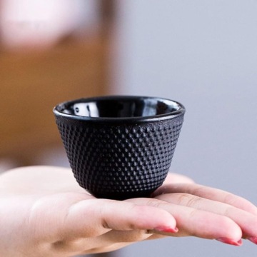 Чугунные чашки для чая в японском стиле, набор из 2 штук, 100 мл.