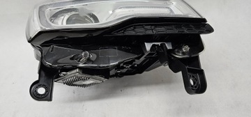 Jeep Grand Cherokee WK2 ПЕРЕДНЯЯ ФАРА ПРАВАЯ КСЕНОНОВАЯ