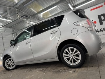 Toyota Verso Minivan 1.8 Valvematic 147KM 2010 Toyota Verso duze rodzinne 7osobowe przestronne auto w benzynie i automac, zdjęcie 10
