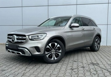 Mercedes GLC C253 SUV Facelifting 2.0 300d 245KM 2020 Mercedes-Benz GLC 245 koni 4x4 Automat Navi Skora Kamera FV23