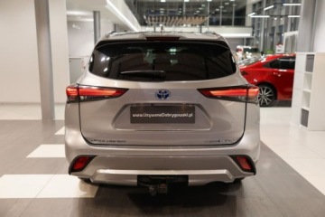 Toyota Highlander III 2.5 248KM 2021 Toyota Highlander Toyota Highlander 2.5 Prestige Tech 7 osobowy 2.5 248KM, zdjęcie 3