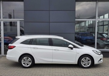 Opel Astra K Sports Tourer 1.6 CDTI 136KM 2016 Opel Astra 1.6 ON 136KM Enjoy Salon PL Serwis ASO Gwarancja 1.6 Diesel, zdjęcie 4