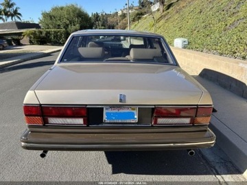 Rolls-Royce 1985 Rolls-Royce Silver Spirit 1985 6.8l 6.8 Benzyna 218KM, zdjęcie 2