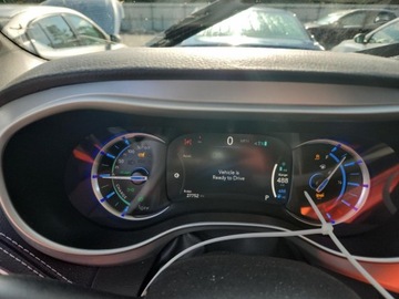 Chrysler Pacifica II 2023 Chrysler Pacifica Hybrid Touring L 2023 3.6l 3.6 Hybryda 260KM, zdjęcie 9