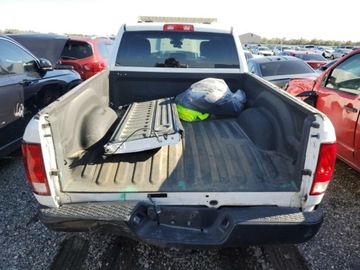  RAM 1500 Classic Tradesman 2022 3.6l 3.6 Benzyna 305KM, zdjęcie 2