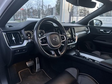 Volvo V60 II  2021 Volvo V60 B3 B Geartronic R-Design, Salon PL, FV23, zdjęcie 10