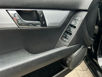 Mercedes Klasa C W204 2008 Mercedes C 220 CDI | Avantgarde | Automat, zdjęcie 34