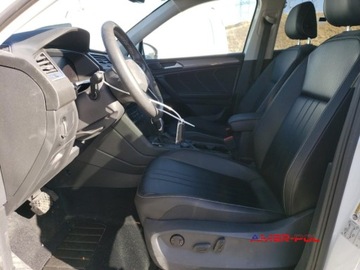 Volkswagen Tiguan II 2022 Volkswagen Tiguan 2022 r., 2,0L SE 4x4 2.0 Benzyna 184KM, zdjęcie 7