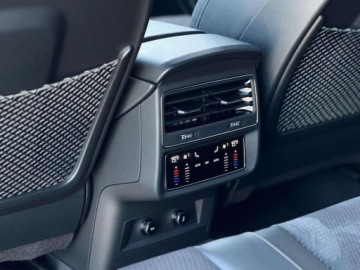 Audi Q7 II SUV Facelifting  3.0 50 TDI 286KM 2024 Audi Q7 Adaptacyjne zawieszenie , Ambiente , Kamera Cofania , Matrix 3.0, zdjęcie 32