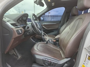 BMW X1 F48 2016 BMW X1 xDrive28i 2016 2.0l 2.0 Benzyna 228KM, zdjęcie 7
