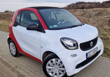 Smart Fortwo III Coupe 1.0 61KM 2017 Smart Fortwo Vat23 1.0i LED DRL Klima Manual Tempomat Benzyna 61KM, zdjęcie 2