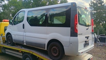 Renault Trafic II Furgon 2.0 dCi 115KM 2013 RENO TRAFIK OSOBOWY z windą, zdjęcie 4