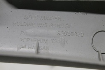 накладка на правую стойку Chevrolet Orlando