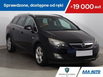 Opel Astra J Sports Tourer 1.7 CDTI ECOTEC 110KM 2011 Opel Astra 1.7 CDTI, Salon Polska, Navi, Klima