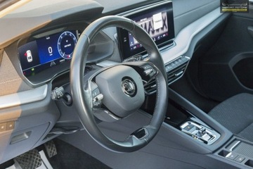 Skoda Octavia IV Liftback 1.5 TSI EVO 150KM 2023 Škoda Octavia Skoda Octavia LEDY / Kamera Cofania, zdjęcie 9