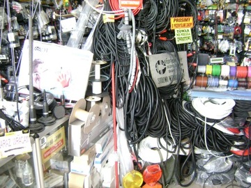 ДЕТЕКТОР LOOKER ДЕТЕКТОР проводов в стене