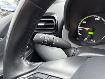 Toyota Yaris IV Hatchback 1.5 Hybrid Dynamic Force 116KM 2020 Toyota Yaris Hybrid 1.5 Comfort IV (2020-) Hybrid, zdjęcie 20