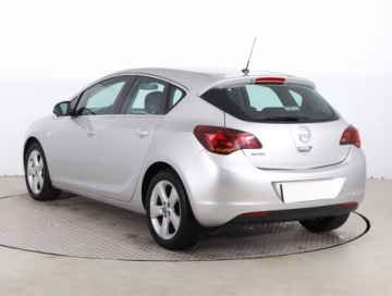 Opel Astra J Hatchback 5d 1.6 Twinport ECOTEC 115KM 2010 Opel Astra 1.6 16V, Salon Polska, Klima, zdjęcie 3
