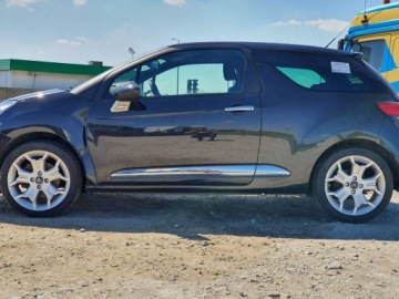 DS 3 Hatchback (Citroen) 1.6 VTi 120KM 2010 Citroen DS3 1.6 120 km, zdjęcie 3