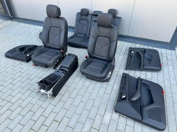 PORSCHE MACAN 95B LIFT FL 21- FOTELE KANAPA BOCZKI TAPICERKA TUNEL SKÓRA