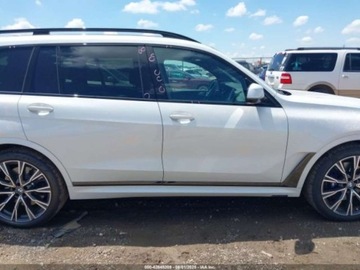 BMW X7 SUV M 4.0 M50i 530KM 2021 BMW X7 m50i, 2021r., 4x4, 4.4L 4.4 Benzyna 530KM, zdjęcie 4