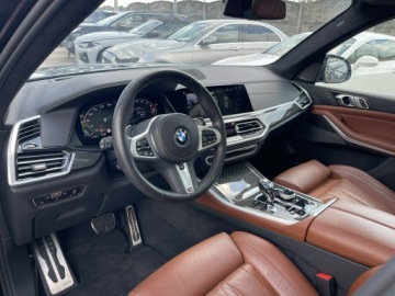 BMW X5 G05 M SUV 4.4 M50i 530KM 2022 BMW X5 M50i xDrive Kamera Skóra Automat Podgrz., zdjęcie 10
