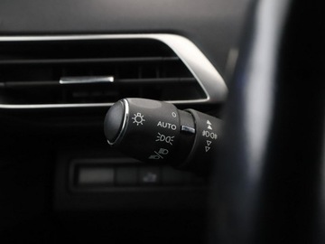 Peugeot 3008 II Crossover 1.2 PureTech 130KM 2018 Peugeot 3008 full LED półskóra navi el. fotele, zdjęcie 30