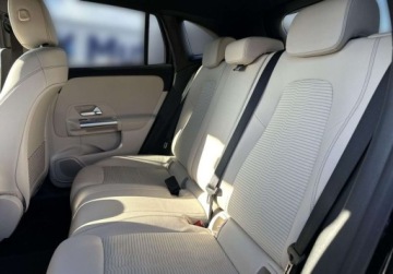 Mercedes GLA II Off-roader 1.3 200 163KM 2020 Mercedes-Benz GLA 200 Style 163 KM Salon PL 1.3 Benzyna 163KM, zdjęcie 14