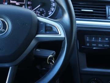 Skoda Rapid II Spaceback 1.2 TSI 90KM 2015 Skoda Rapid Spaceback 1.2 TSI, Salon Polska, zdjęcie 17