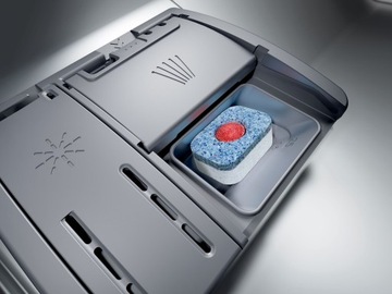 Отдельностоящая посудомоечная машина BOSCH SMS4EMC06E, 14 комплектов B