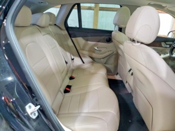 Mercedes GLC C254/X254 2022 Mercedes-Benz GLC 300 4Matic 2022 2.0 Benzyna 255KM, zdjęcie 10